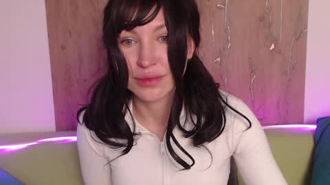 Snapshot of emmastinsen chatting on 05/25/26, 04:07 emmastinsen online show from 05/25/26, 04:07
