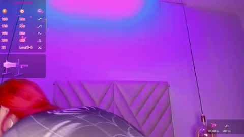 Snapshot of emmaswift1 chatting on 10/29/25, 02:47 Emma online show from 10/29/25, 02:47