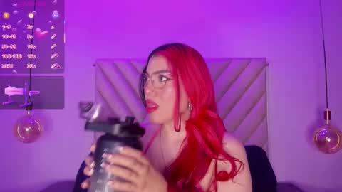 Snapshot of emmaswift1 chatting on 11/03/25, 02:24 Emma online show from 11/03/25, 02:24