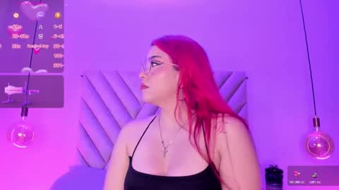 Snapshot of emmaswift1 chatting on 01/19/26, 02:26 Emma online show from 01/19/26, 02:26