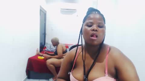 Emmy Lilly and Sam online show from 12/05/24, 07:17