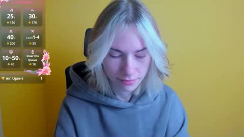 Emmi online show from 10/14/25, 05:30