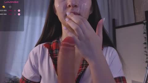 Emmi online show from 03/15/26, 10:21