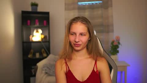 Emmie online show from 02/14/26, 01:19