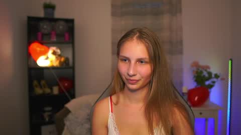 Snapshot of emmie_murray chatting on 05/31/26, 06:09 Emmie online show from 05/31/26, 06:09
