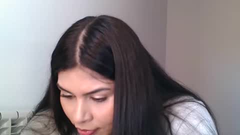 emmie online show from 02/11/25, 02:02