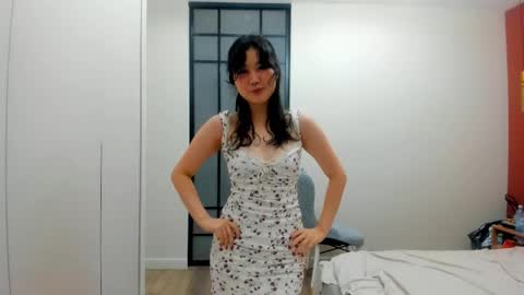 Snapshot of emmilee_ chatting on 06/01/26, 01:02 Emilia online show from 06/01/26, 01:02