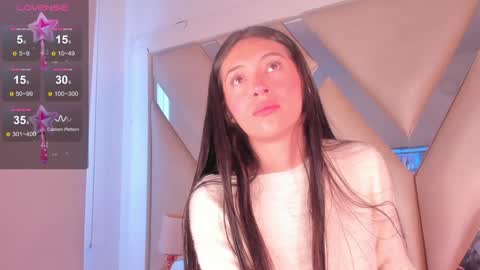 emmily_evans_ online show from 01/13/25, 01:06