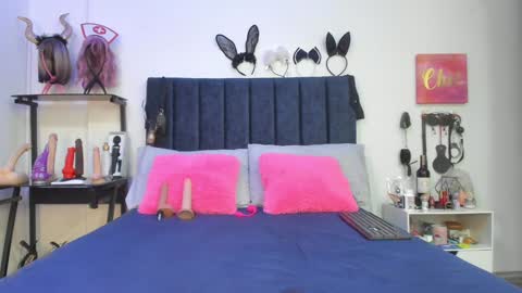          online show from 01/22/25, 11:56