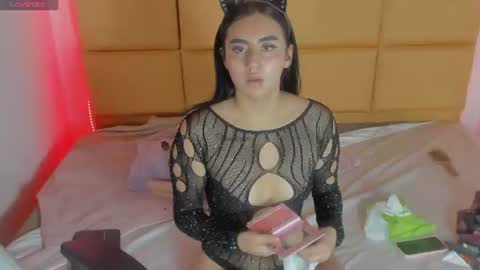 Snapshot of emmily_jade_ chatting on 06/16/26, 01:03 emmily_jade_ online show from 06/16/26, 01:03