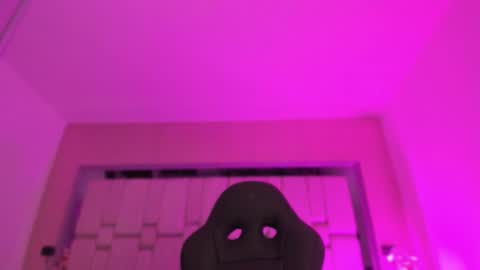    online show from 10/15/25, 11:43