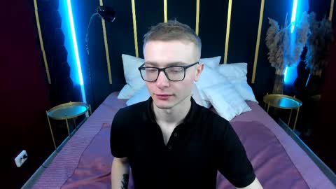 Snapshot of emmit_barker chatting on 05/03/26, 05:35 Emmit online show from 05/03/26, 05:35