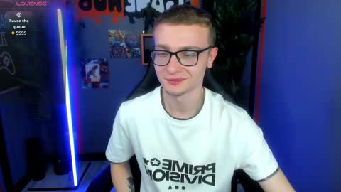 Snapshot of emmit_barker chatting on 05/22/26, 10:59 Emmit online show from 05/22/26, 10:59