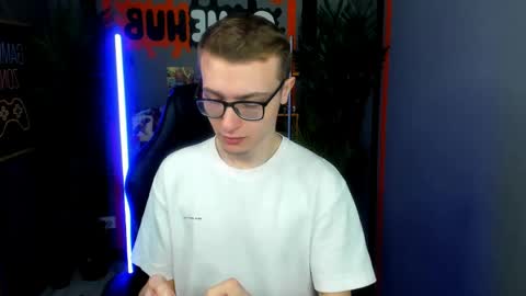 Snapshot of emmit_barker chatting on 05/25/26, 12:22 Emmit online show from 05/25/26, 12:22