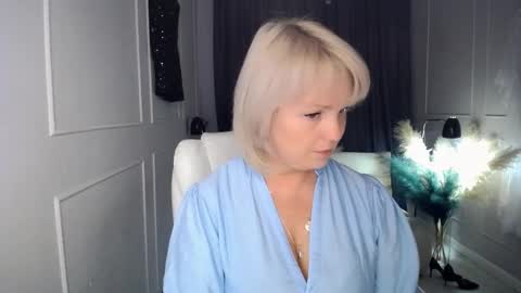 emmmam online show from 09/29/25, 12:21