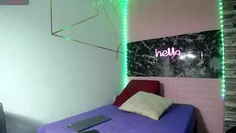 emmy_durant online show from 09/22/25, 08:00