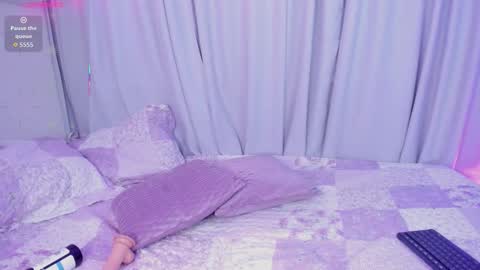 Emmy Heart online show from 11/09/25, 03:27