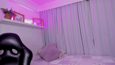 Emmy Heart online show from 01/12/26, 03:34