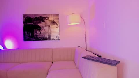 Emmy Heart online show from 02/25/26, 04:00