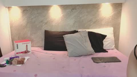 emmy online show from 03/28/26, 04:56