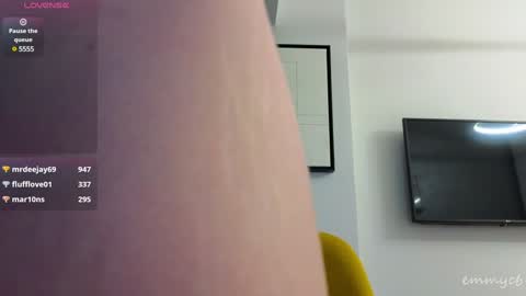 Em online show from 12/19/24, 09:49