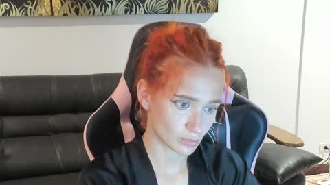 Emmylie online show from 04/05/26, 07:11