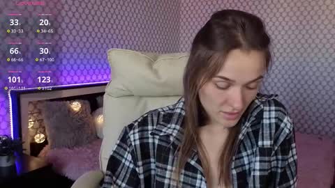 Snapshot of emmyskyy chatting on 09/11/25, 06:46 Emma online show from 09/11/25, 06:46