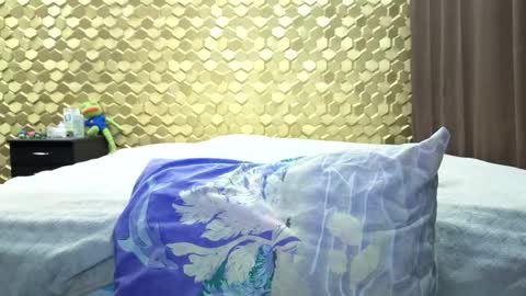 Snapshot of emonyashka chatting on 02/06/26, 04:43 Emo online show from 02/06/26, 04:43