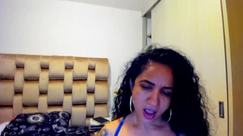Snapshot of emperatriztapia chatting on 07/17/26, 11:42 emperatriztapia online show from 07/17/26, 11:42