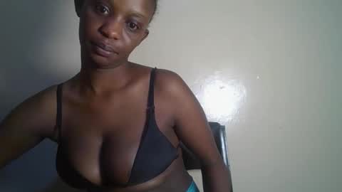 Snapshot of empress_emma chatting on 04/06/26, 06:58 empress_emma online show from 04/06/26, 06:58
