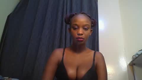 Snapshot of empress_emma chatting on 04/11/26, 08:29 empress_emma online show from 04/11/26, 08:29