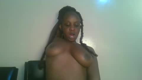 Snapshot of empress_emma chatting on 05/02/26, 07:41 empress_emma online show from 05/02/26, 07:41