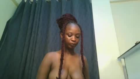 Snapshot of empress_emma chatting on 05/05/26, 05:37 empress_emma online show from 05/05/26, 05:37