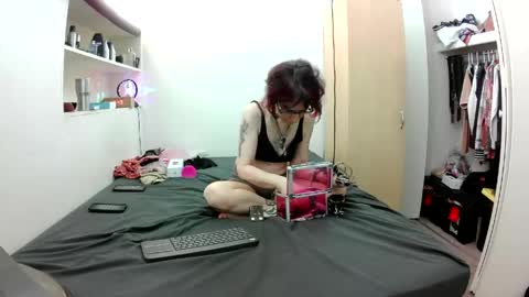 Snapshot of empress_lillth chatting on 05/29/26, 02:48 Empress Lillth online show from 05/29/26, 02:48