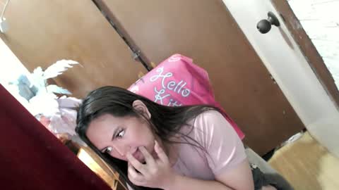 Snapshot of empressrheo chatting on 02/07/25, 03:12 empressrheo online show from 02/07/25, 03:12