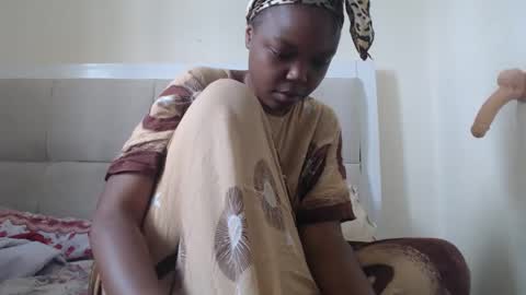 empress online show from 12/16/25, 07:24