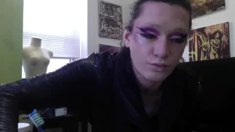 empusalamia online show from 01/22/25, 08:49