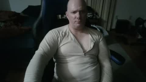 Snapshot of emsguy1 chatting on 04/23/26, 04:24 Matt online show from 04/23/26, 04:24