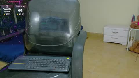 Emy online show from 03/04/26, 04:02