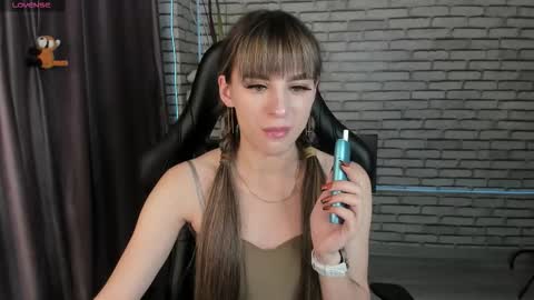 emy__angel online show from 09/22/25, 12:12