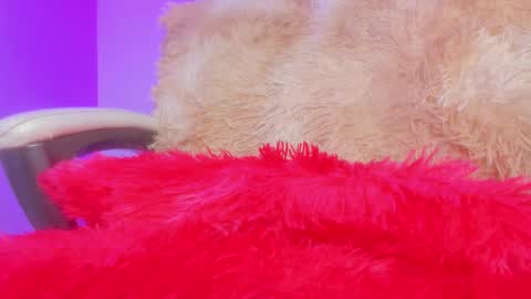 Snapshot of emy_colee chatting on 01/25/25, 11:34 Emy online show from 01/25/25, 11:34