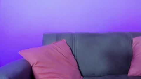 Snapshot of emy_colee chatting on 02/10/25, 10:09 Emy online show from 02/10/25, 10:09