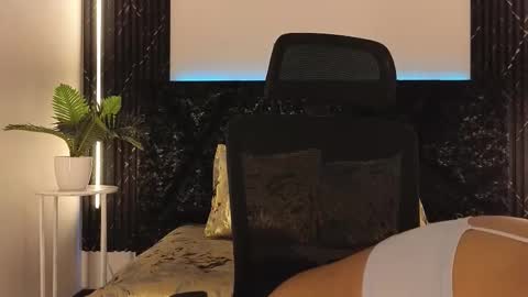 Emy online show from 11/27/25, 07:05