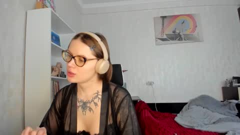 emydeliro online show from 05/06/26, 04:23
