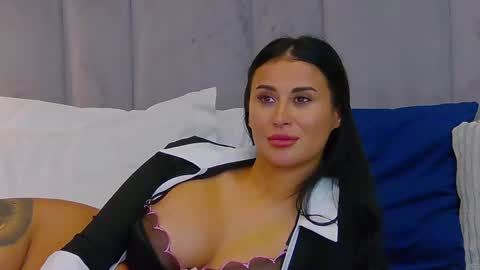  Emy  online show from 12/11/24, 12:55