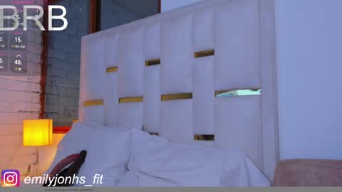 EMYLY  online show from 02/06/25, 02:22