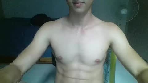 EnanoCulero online show from 11/24/25, 07:57