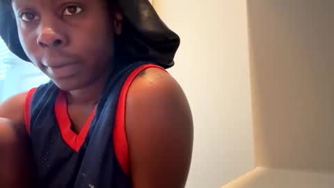 Enchantress online show from 02/06/26, 10:24