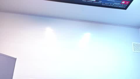 EnchantressQueen online show from 12/15/25, 07:07