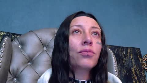 EnchantressQueen online show from 04/17/26, 12:30